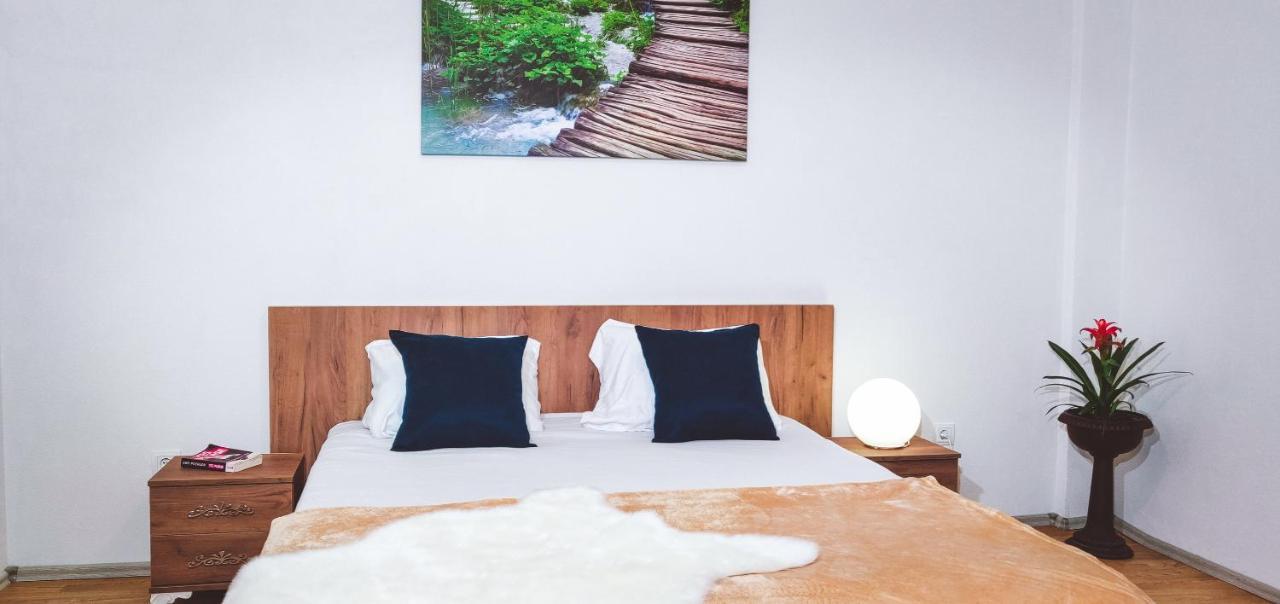 Studio Apartment In Center With Panoramic Old Town View Prizren Bagian luar foto